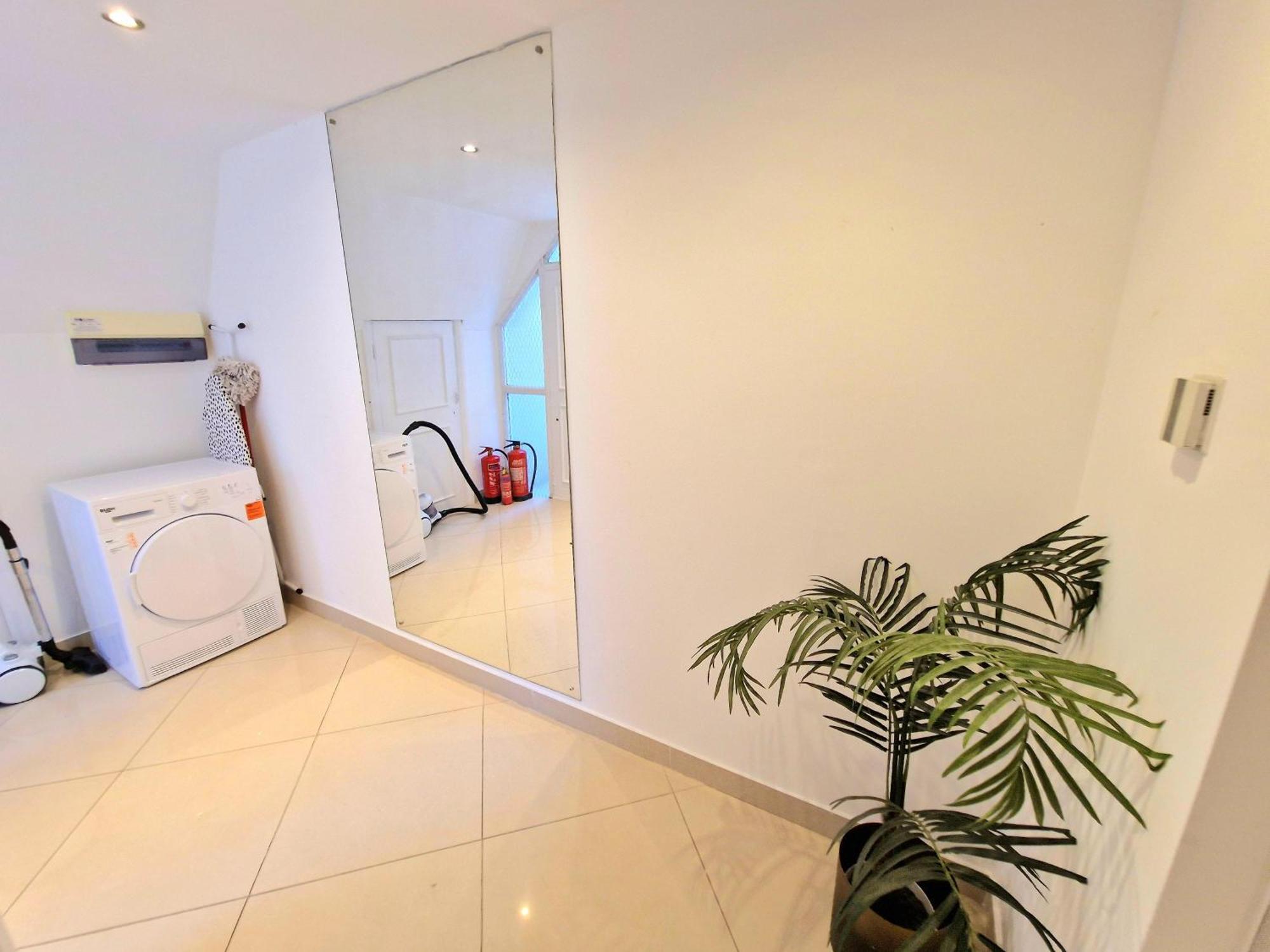 Modern Hyde Park Home With Private Entrance & Private Back Patio Near Bayswater & Paddington Stations ลอนดอน ภายนอก รูปภาพ